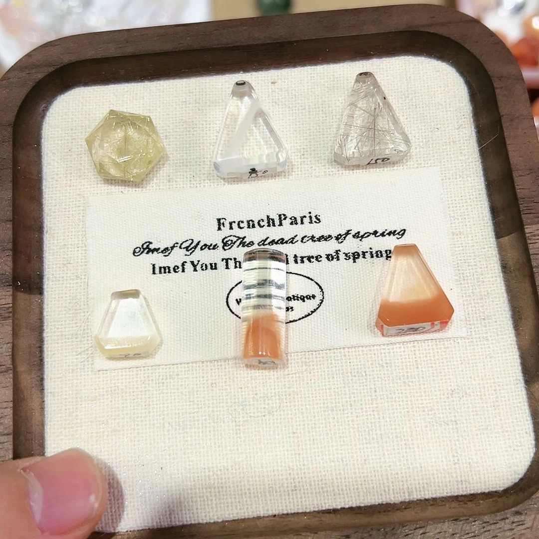 水晶手链未镶嵌夹*心宝六个打孔明天发