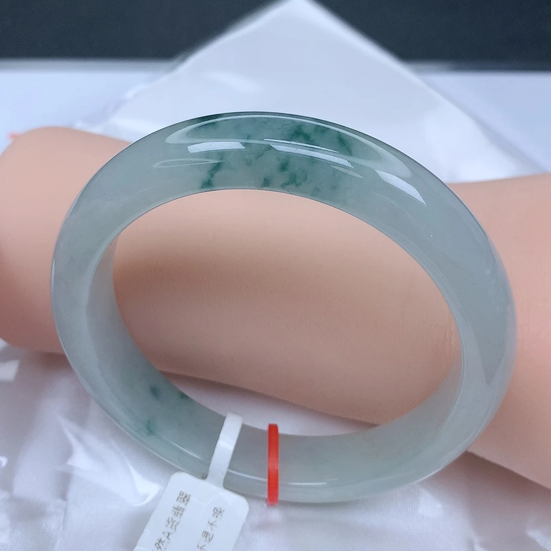 【闪购商品】翡翠手镯未镶嵌，59