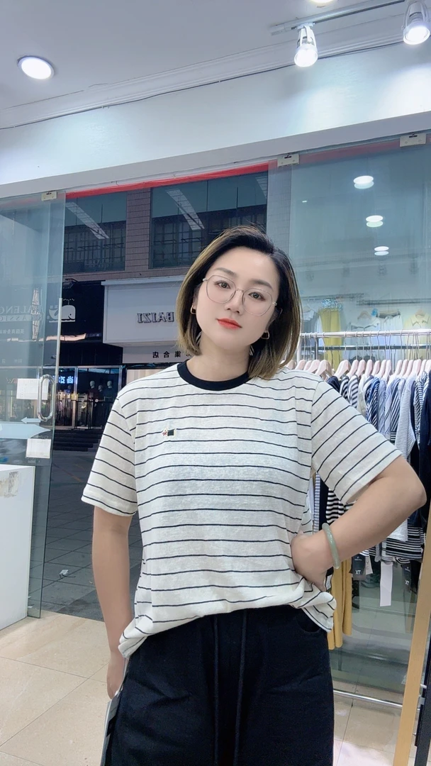 撞色条纹拼接刺绣圆领短袖T恤女宽松百搭春夏上衣