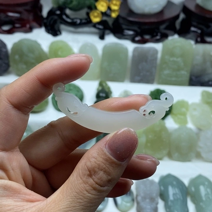 和田玉（糖玉）未镶嵌颈饰23