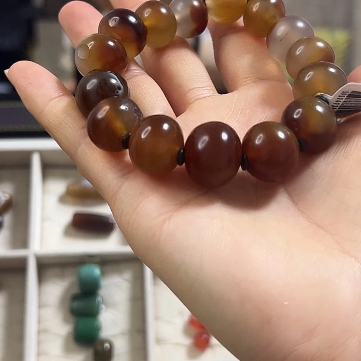 玛瑙/玉髓颈饰合金