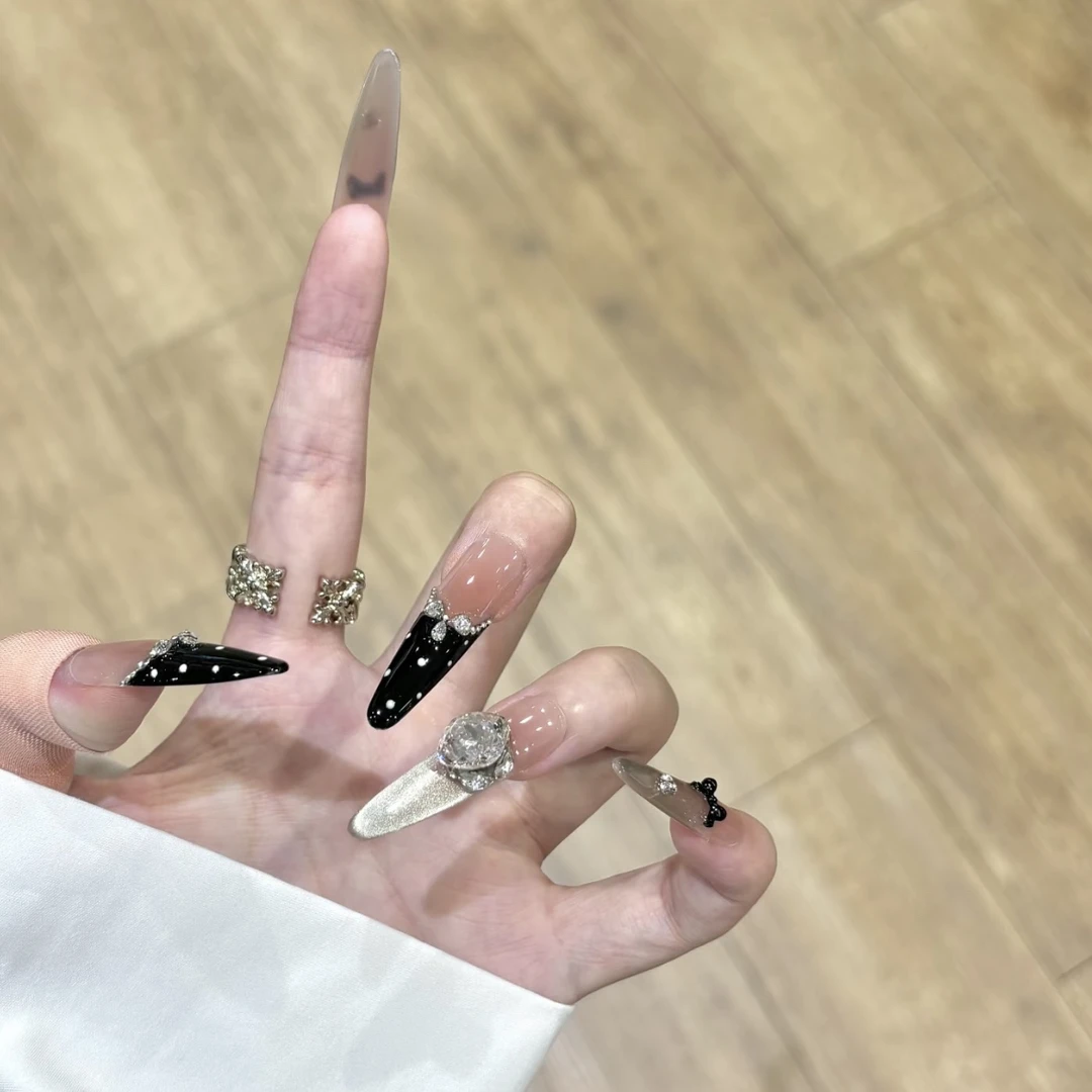 【教主】法式短款长款穿戴甲秋冬爆闪波点黑色千金猫眼手工高级美甲