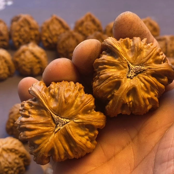 黄***r手串/手链核桃工艺品