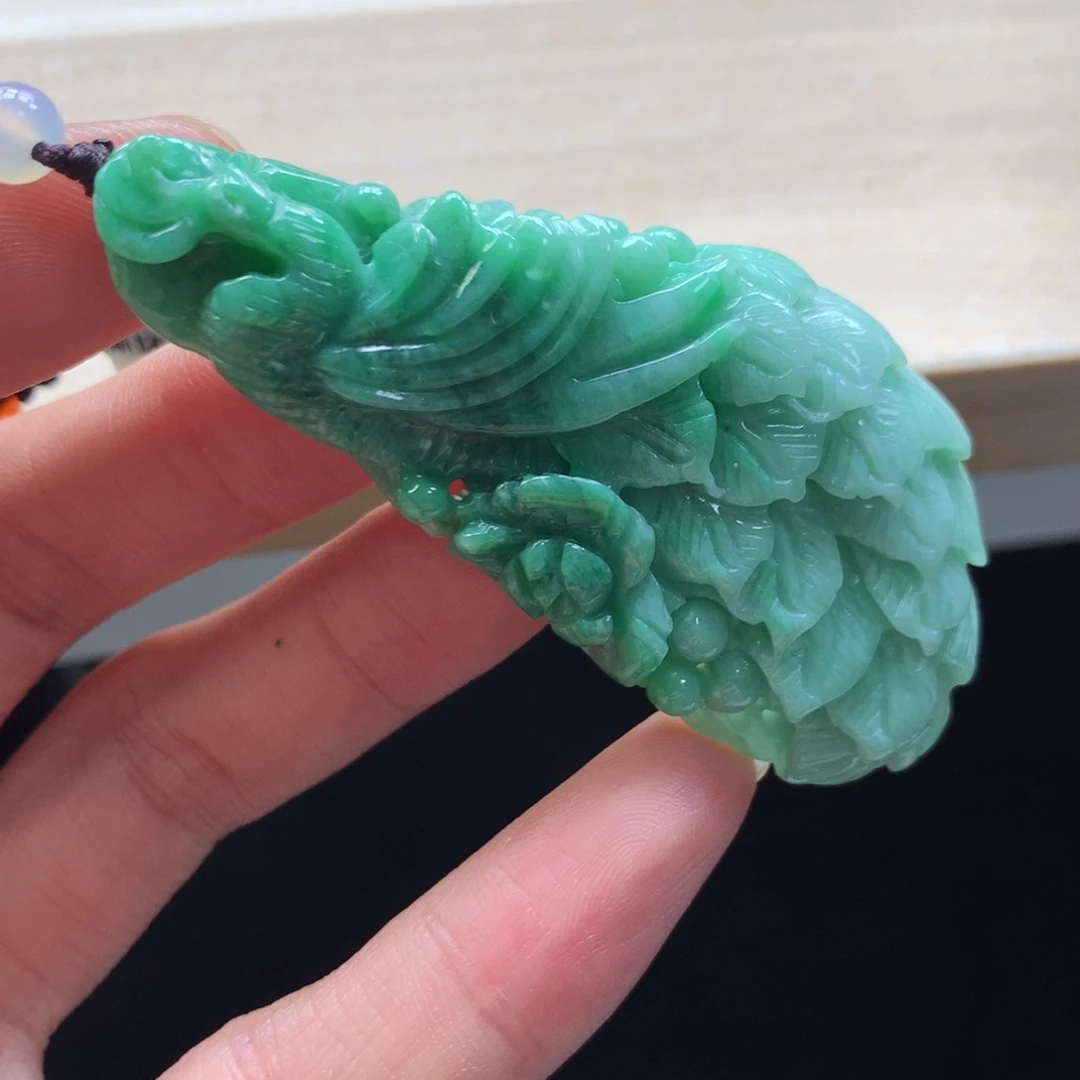 颈饰未镶嵌翡翠吊坠