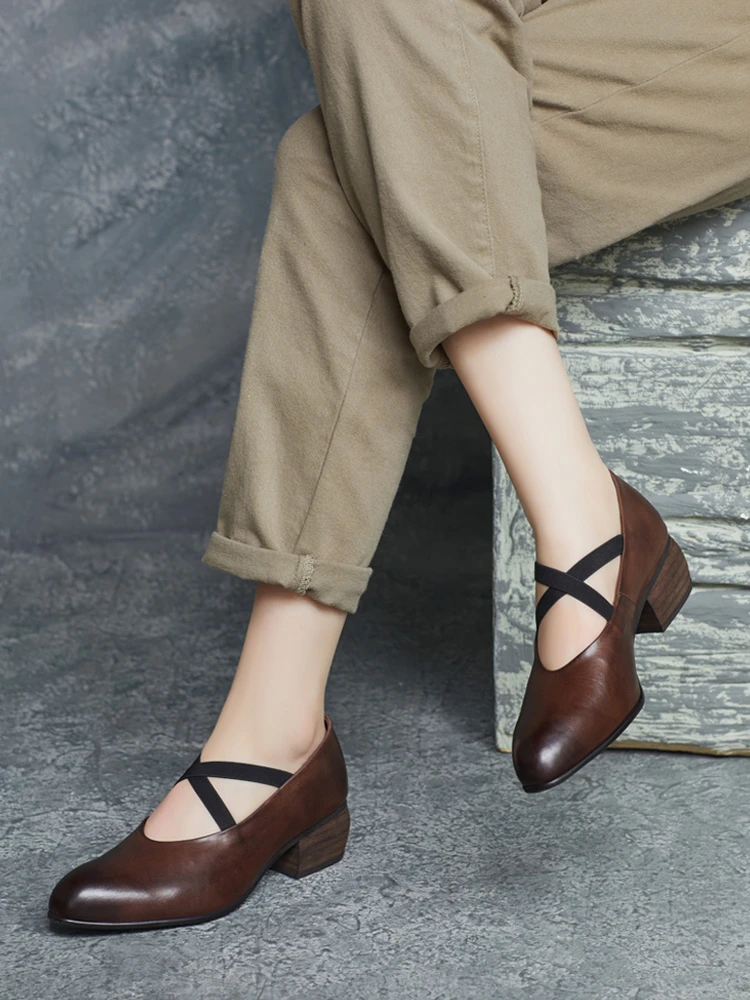 【大金优选】春季新款真皮英伦风尖头平跟可调节扣软皮中空单鞋高品