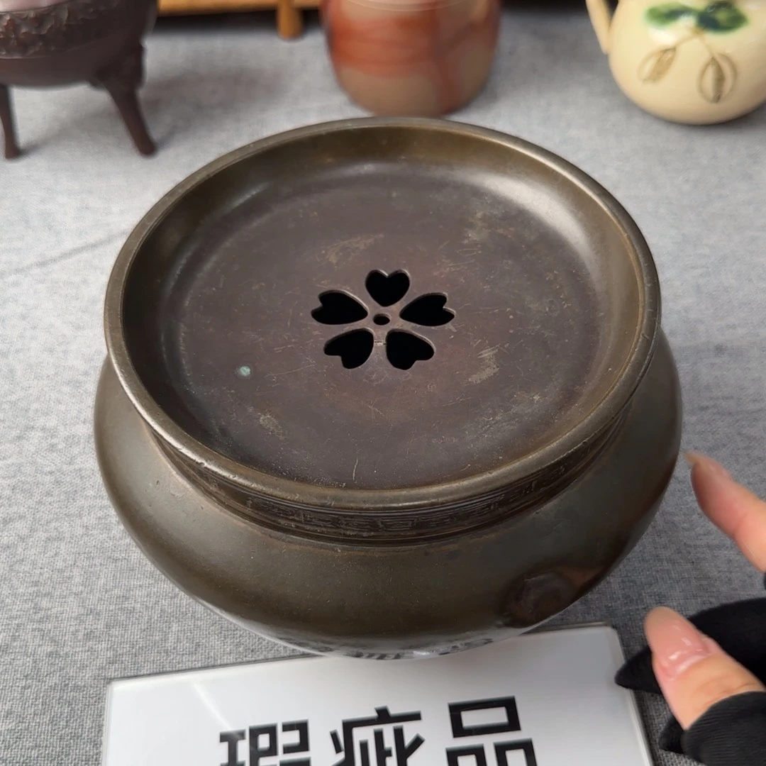 藏品丰富而闻名的是