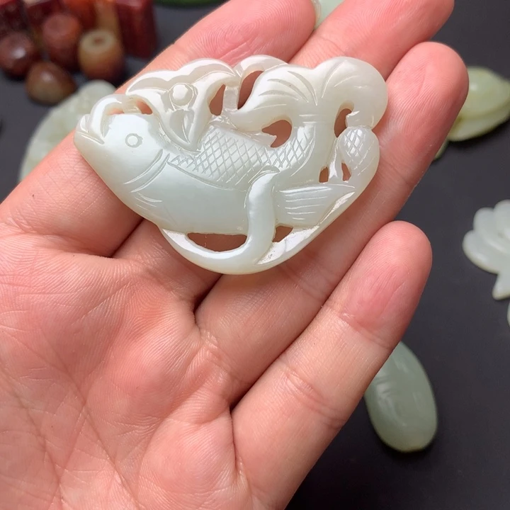 和田玉未镶嵌颈饰往***～