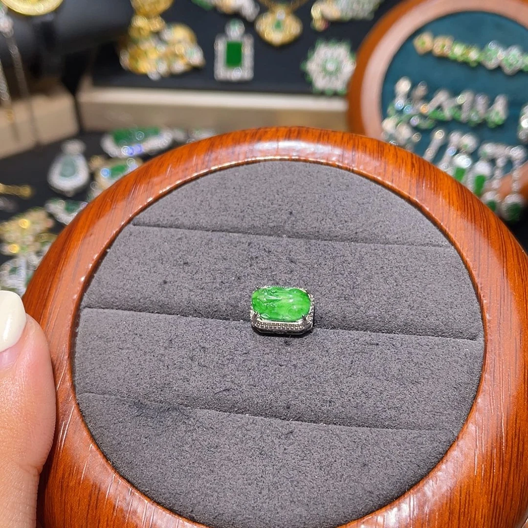 翡翠银S925镶嵌颈饰