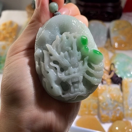 ꧁***꧂翡翠未镶嵌吊坠(不含链)