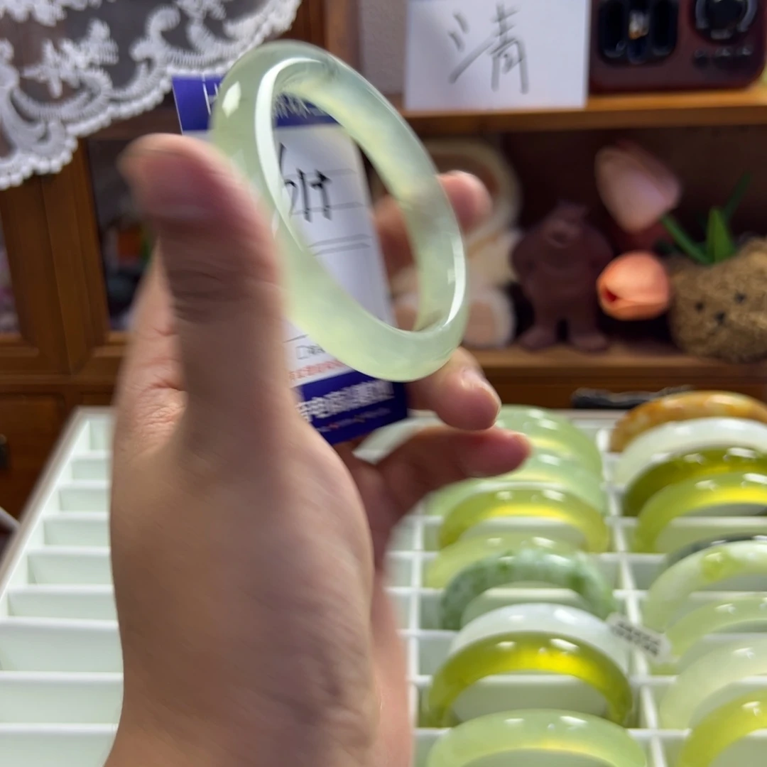 蛇纹石玉未镶嵌手镯429