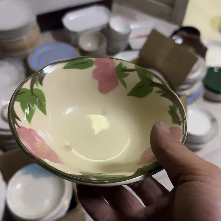 瓷片陶瓷盘子碗啥都有