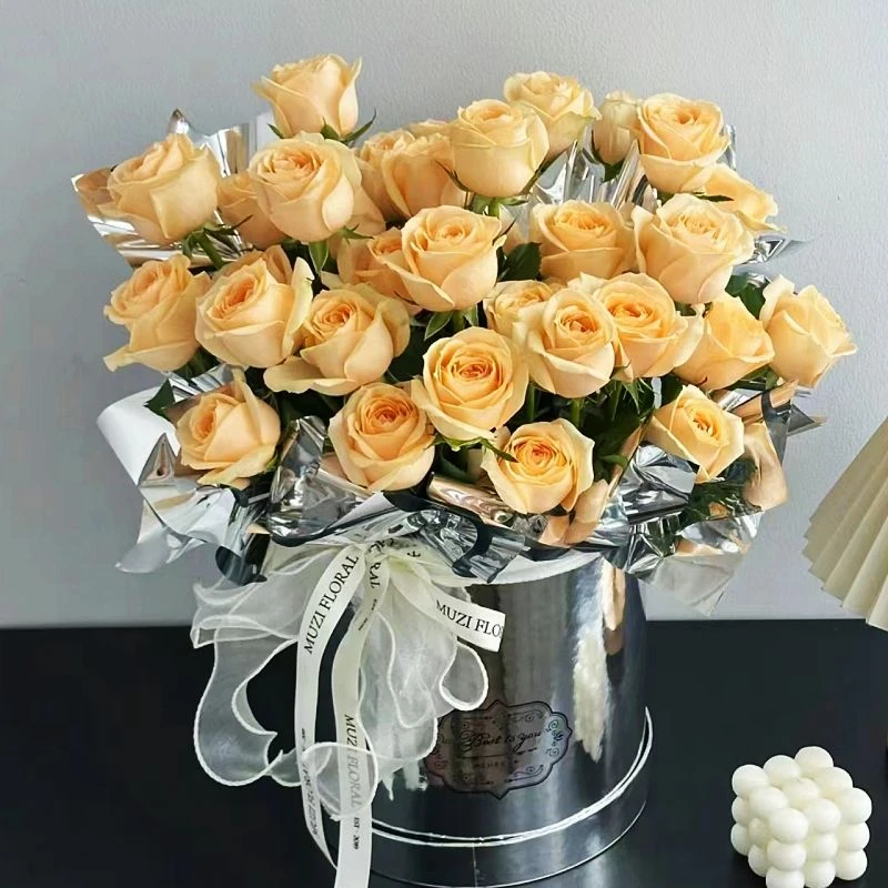 『元气满满』33朵香槟玫瑰抱抱桶约会送女友送爱人送闺蜜生日礼物表白鲜花店鲜花配送