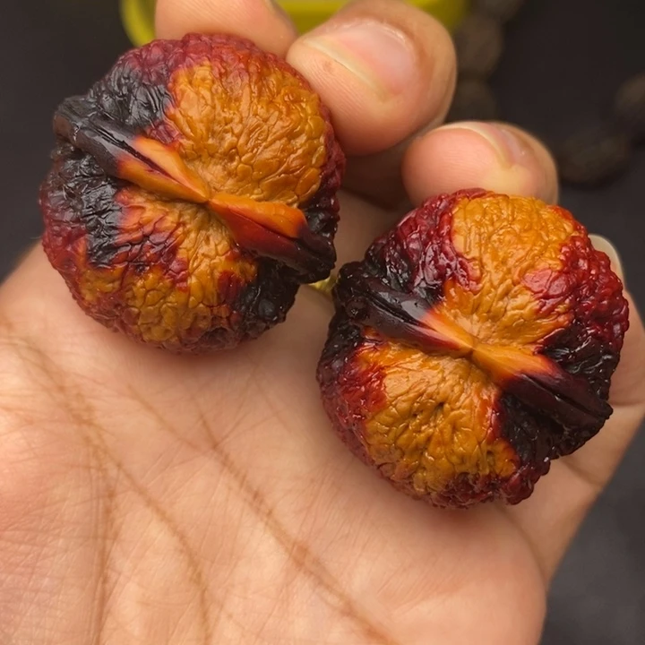 文玩核桃吊坠36尺蛇皮球