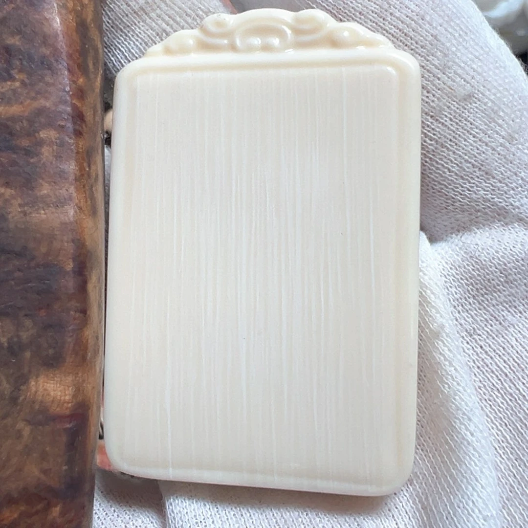 非洲檀香无事牌手把件