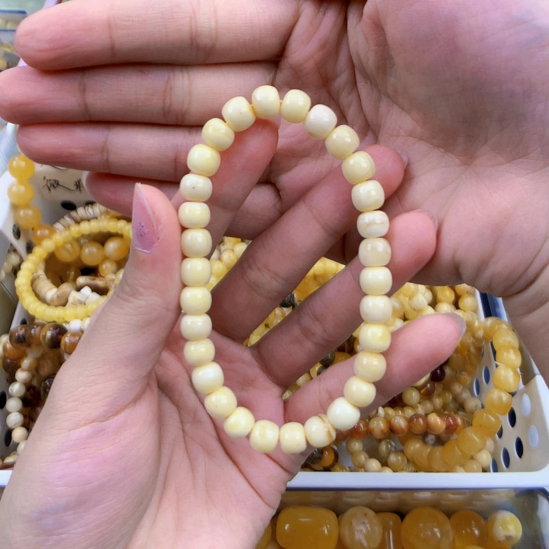 琥珀未镶嵌珠宝奇石7.7