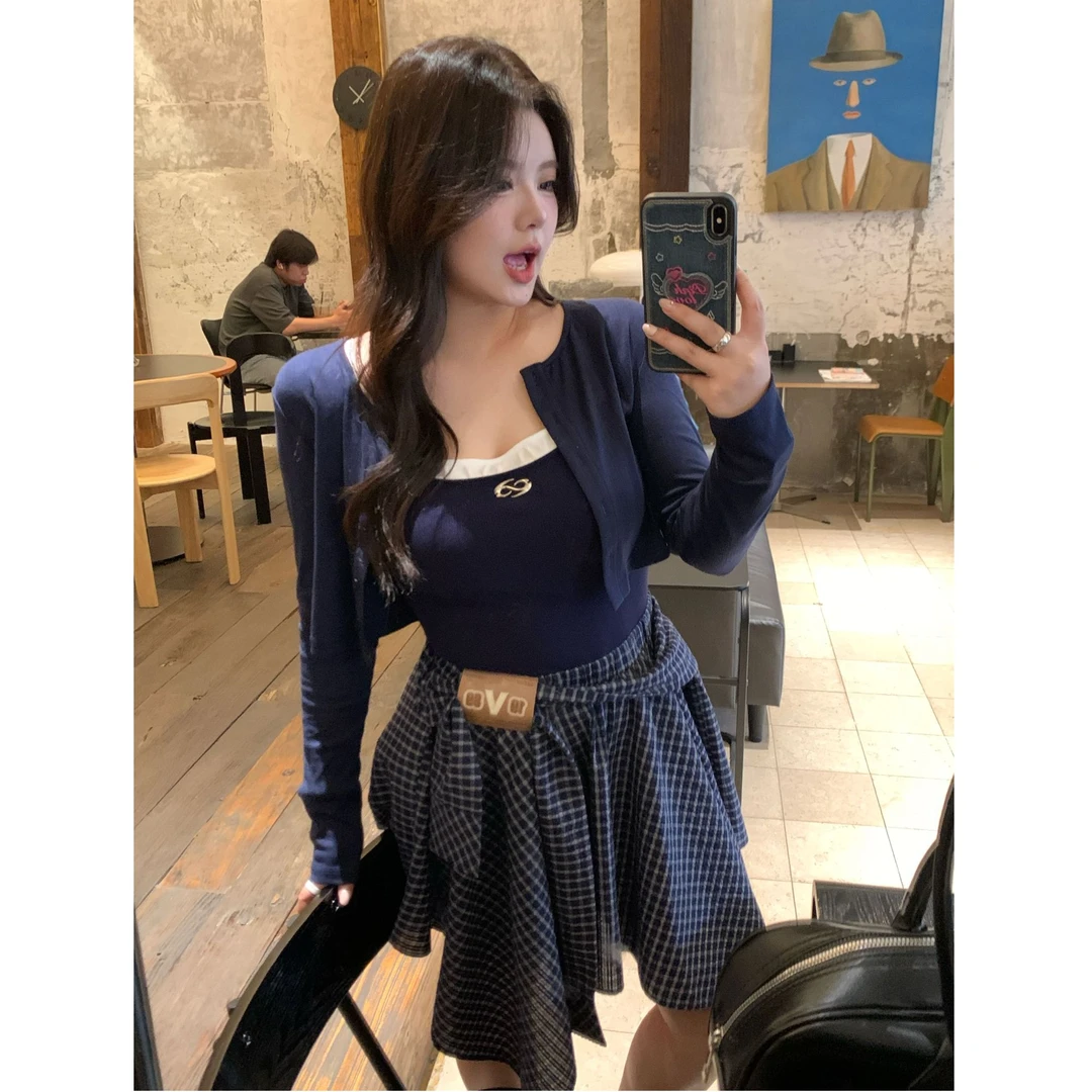 朴萄PUUTAO【不规则裙!!‘鬼马少女’悄悄拉腿35%】半裙P251BY658