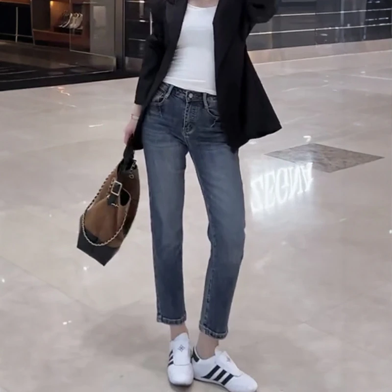 极简风复古百搭直筒牛仔裤女2025秋季新款高腰显瘦九分烟管裤子