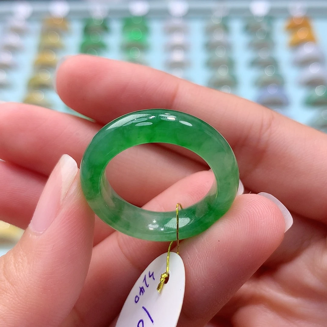 未镶嵌戒指翡翠18圈