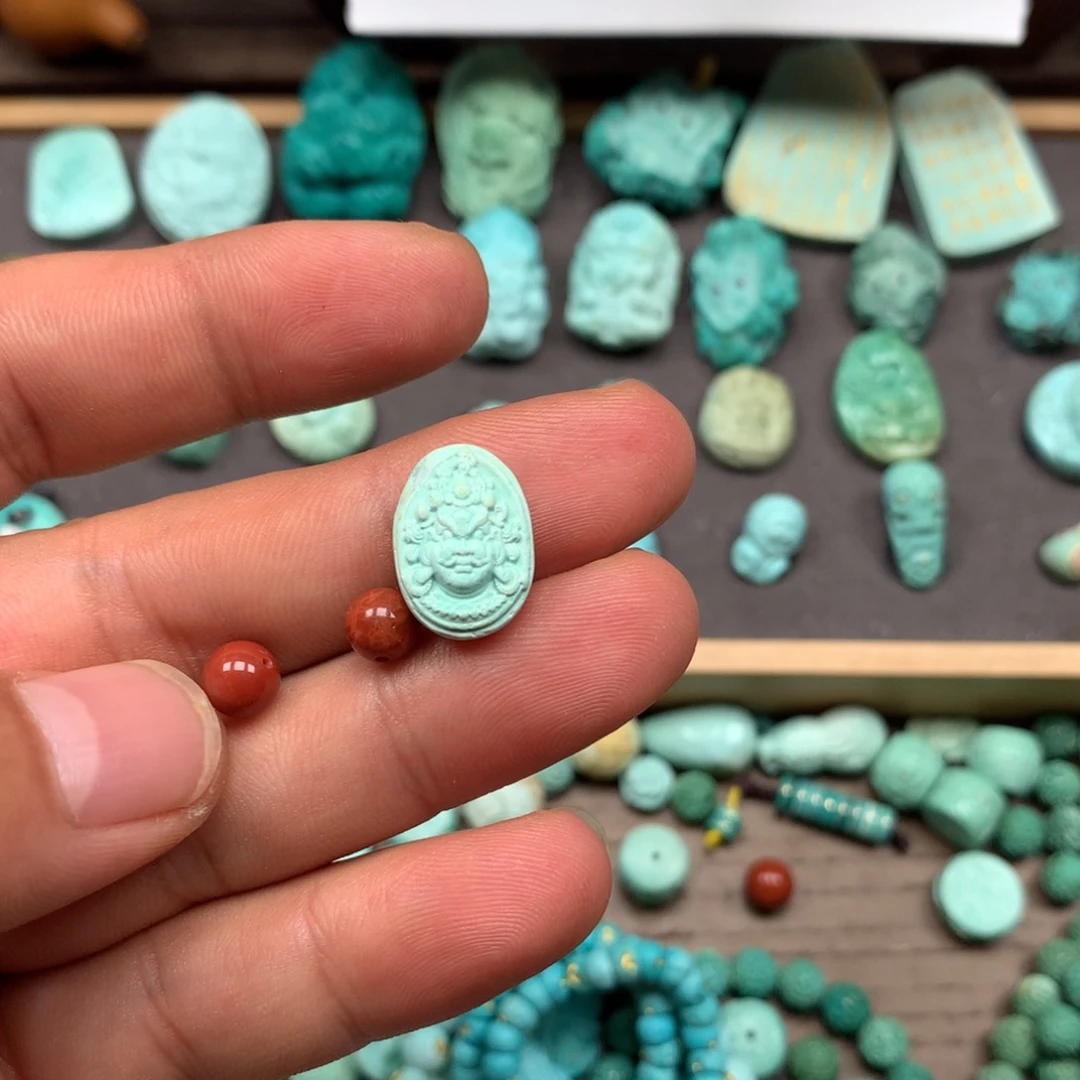 南红玛瑙雕刻未镶嵌