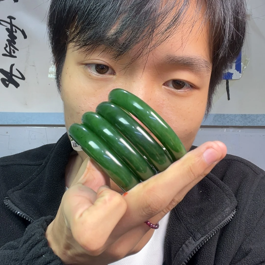 颈饰未镶嵌和田玉多样性俄罗斯碧玉乌兰海手镯拍一发一