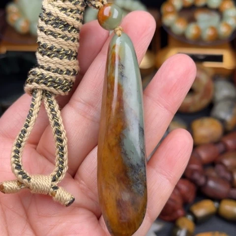 手链未镶嵌岫岩河磨玉（透闪石质玉）陈*廷