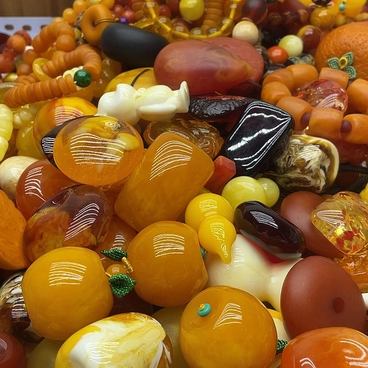 蜜蜡未镶嵌颈饰9999999