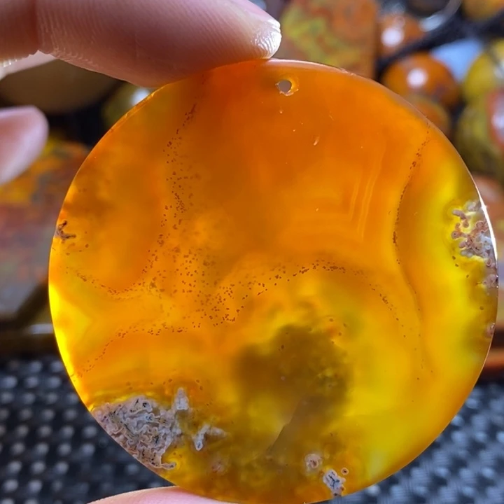 玛瑙/玉髓颈饰未镶嵌