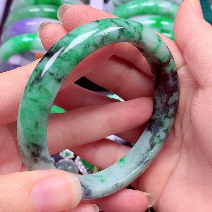 翡翠未镶嵌手镯翡翠手镯