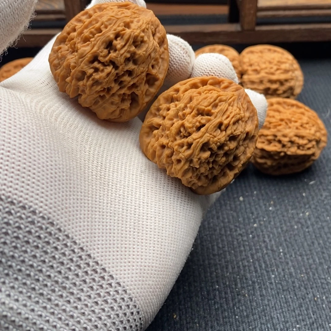 翻***豆文玩核桃吊坠编号111