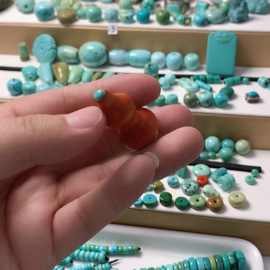 绿松石未镶嵌挂件