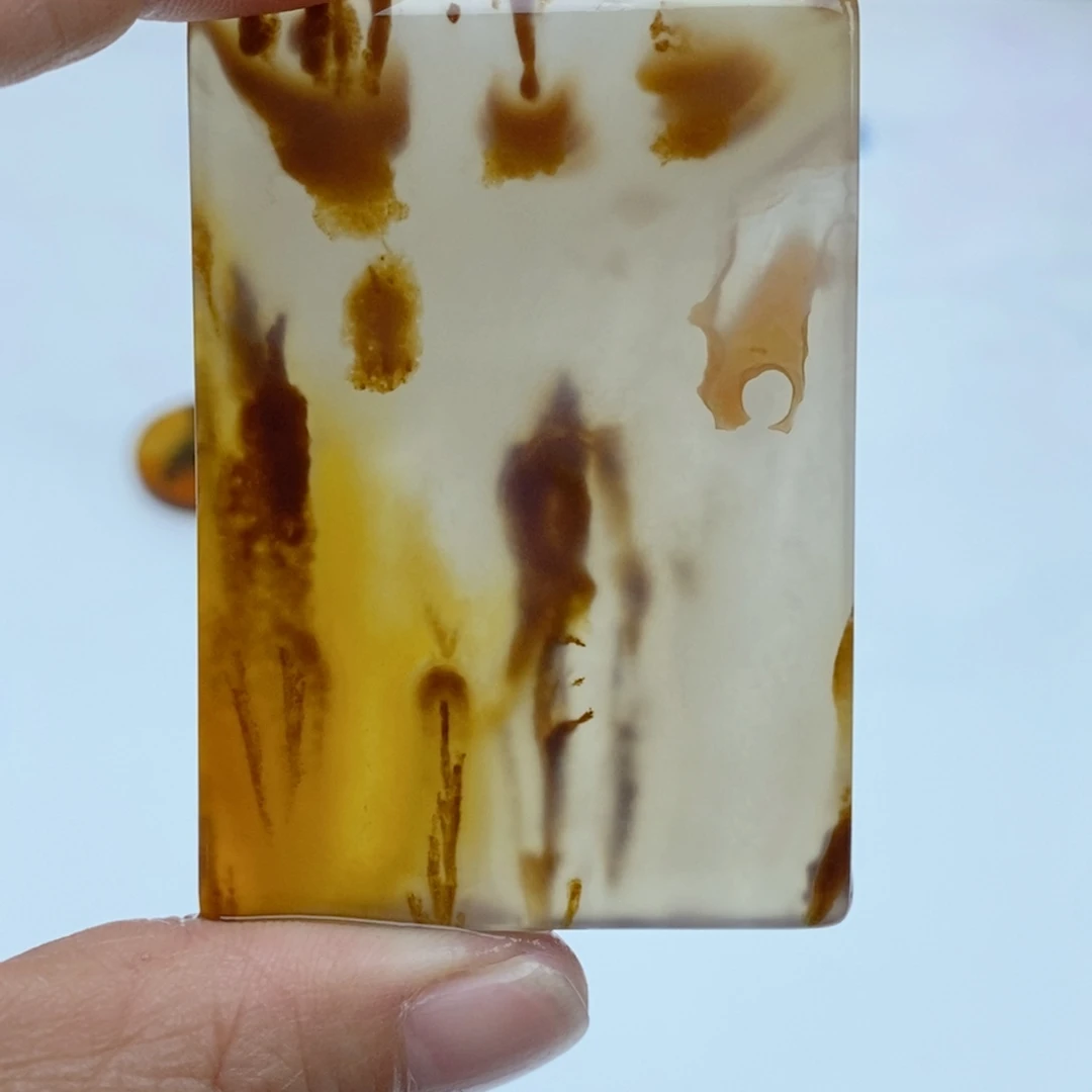 用***3玛瑙/玉髓未镶嵌珠宝半成品