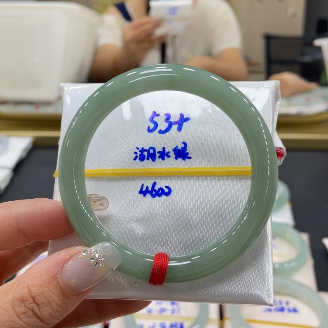 未镶嵌手镯翡翠翡翠