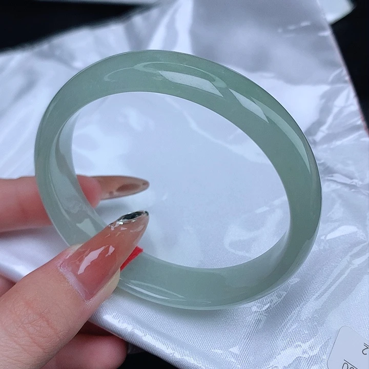 未镶嵌手镯翡翠轮胎 甜果绿 57