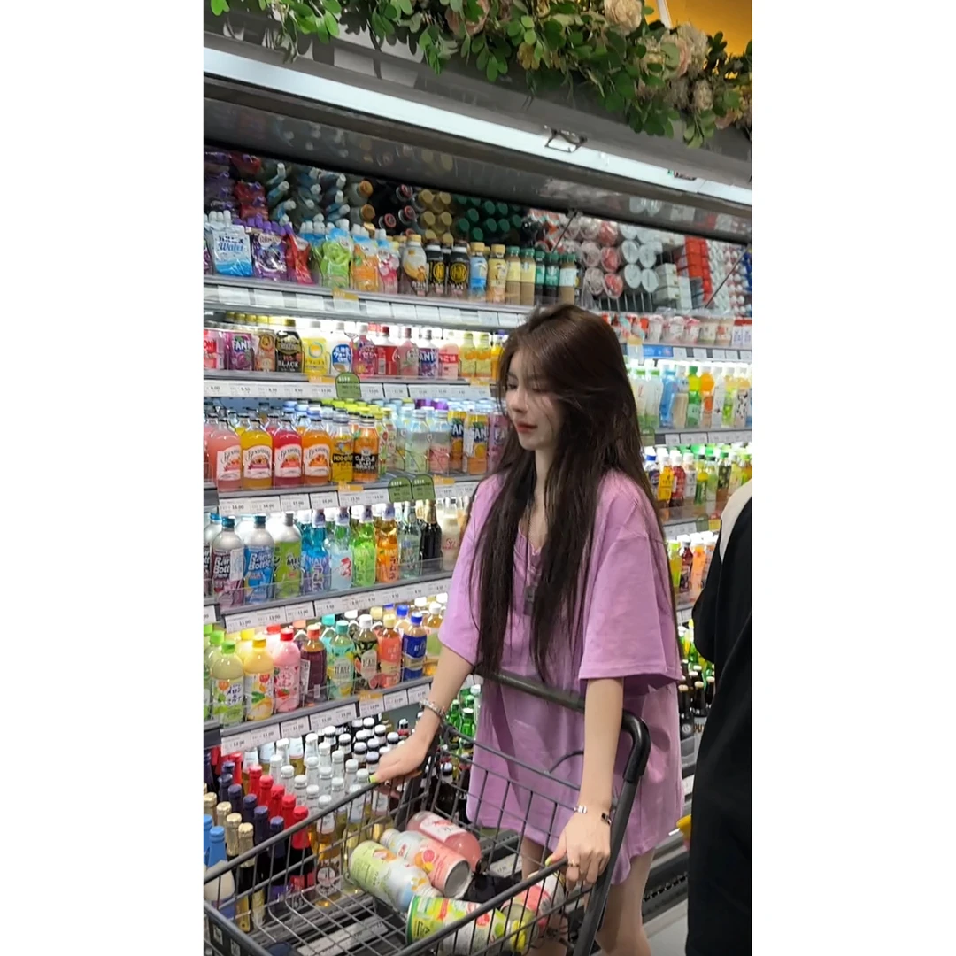 HuiHui【慵懒周末】宽松舒适大版纯色v领短袖T恤 面料柔软透气（A237