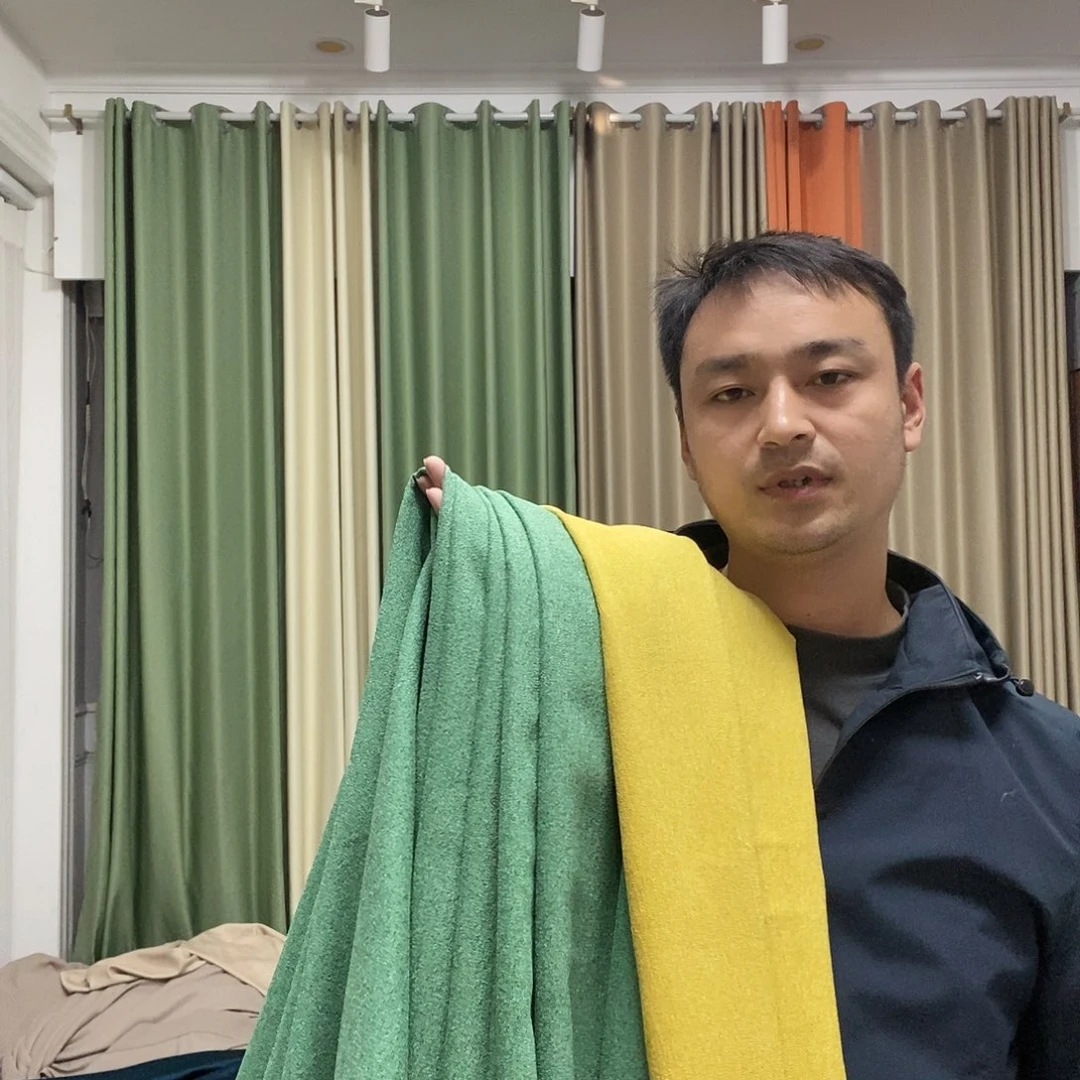 涤纶林*孤品抹茶绿拼黄7*2.7打孔4套