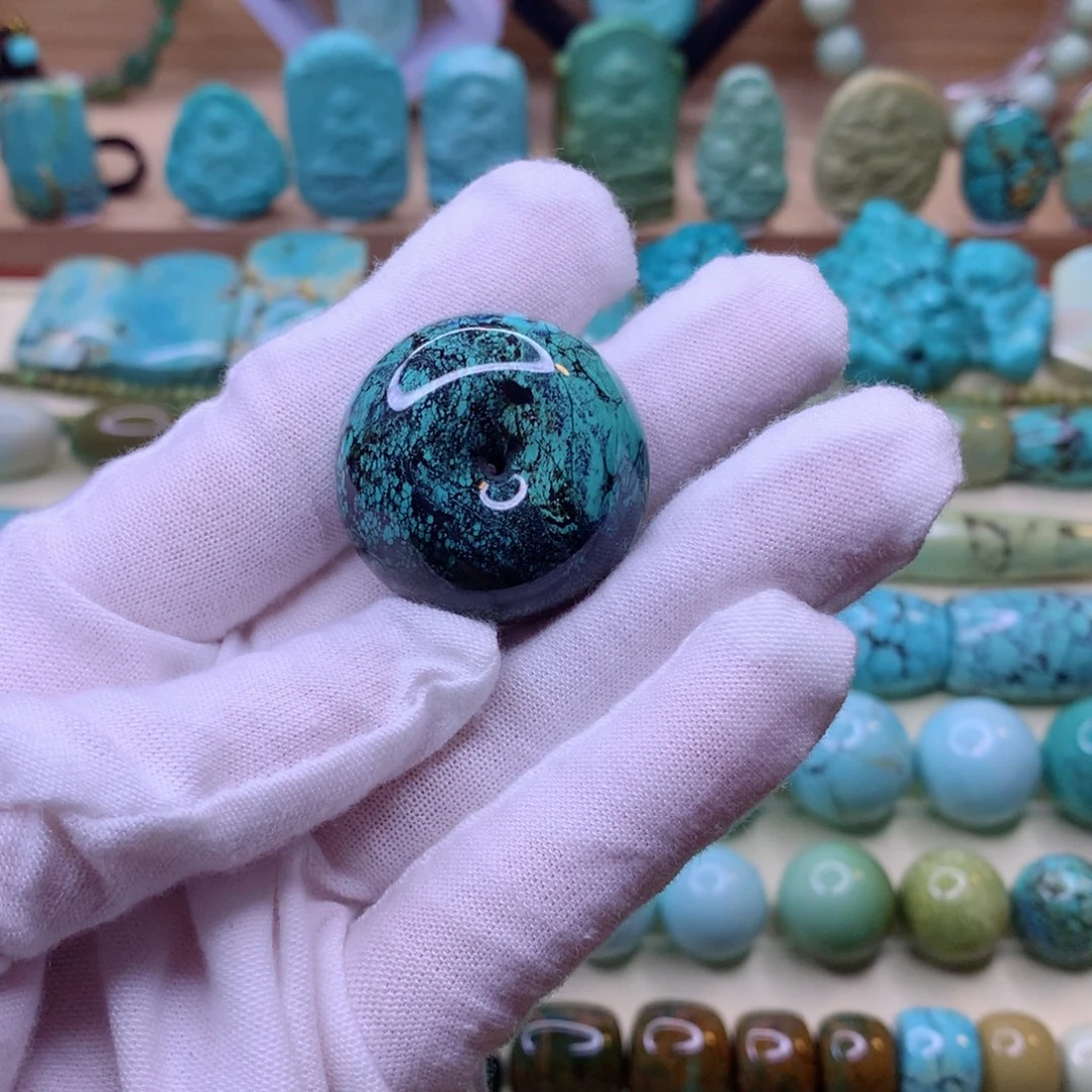 绿松石颈饰未镶嵌