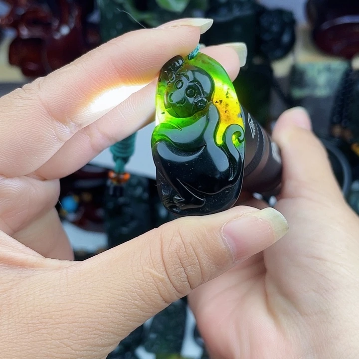 未镶嵌蛇纹石玉颈饰泰山玉生肖猴