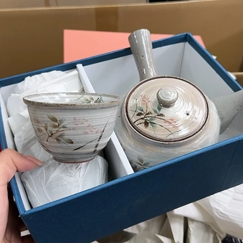 瓷器。瓷器。瓷器。