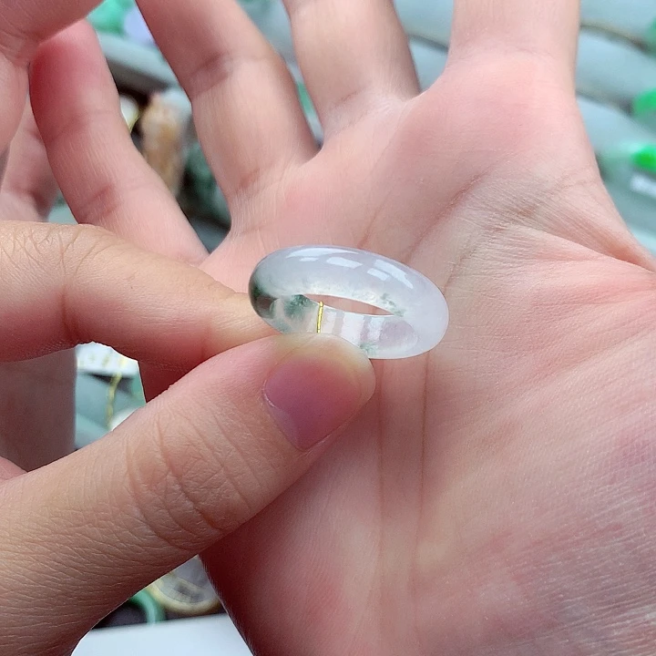 翡翠未镶嵌戒指16号