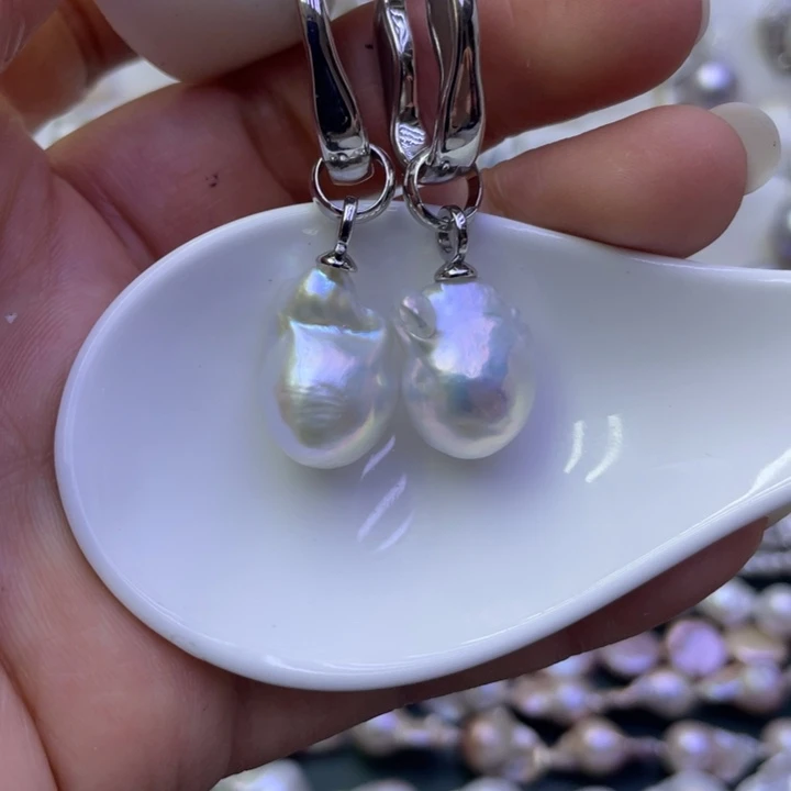 淡水珍珠耳饰合金