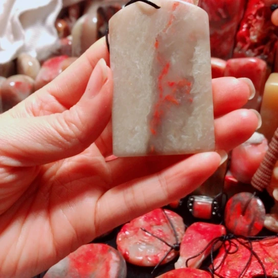 巴林鸡血石鸡血石无事牌