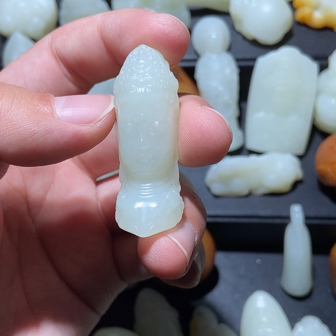 真***华和田玉未镶嵌颈饰