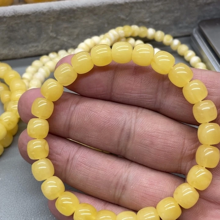 琥珀未镶嵌裸石手串