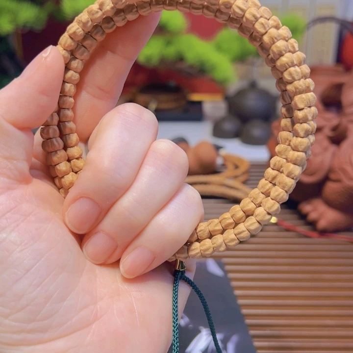 小***牙柏香籽/百香籽吊坠