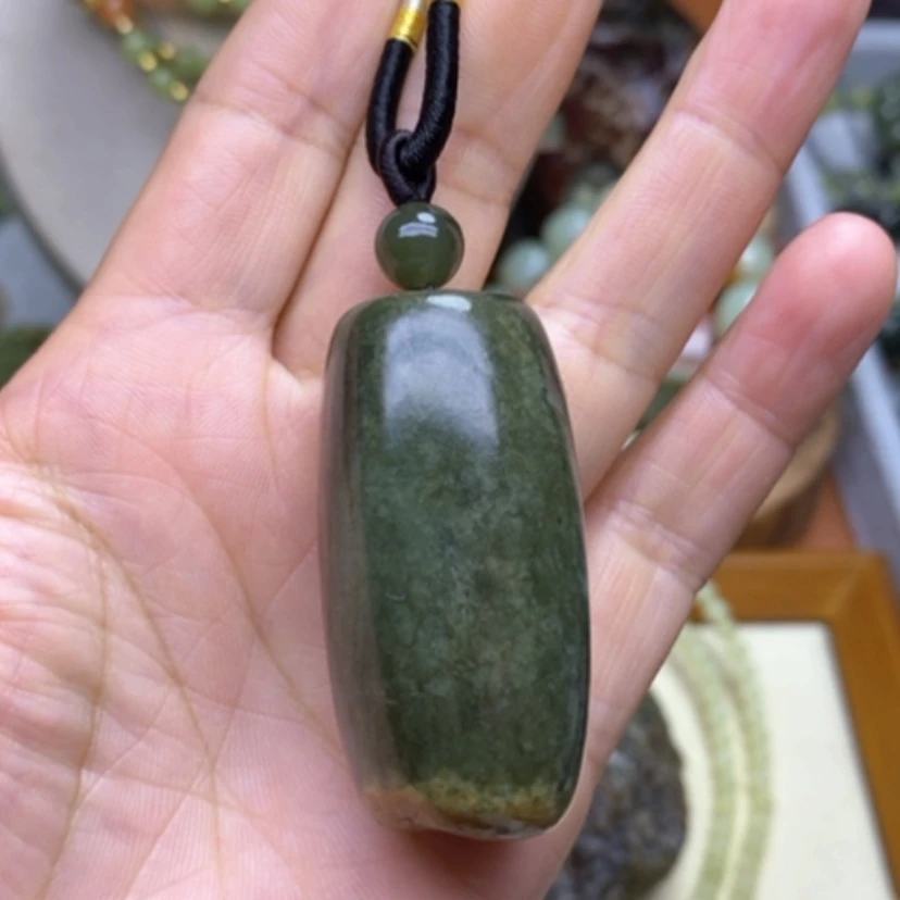 【闪购商品】未镶嵌岫岩河磨玉（透闪石质玉）挂件