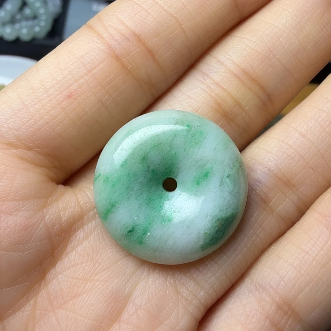 翡翠未镶嵌颈饰天然缅甸翡翠A货