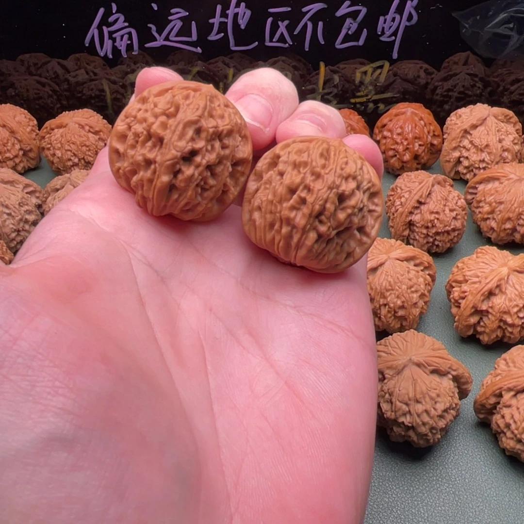 核桃把件33小楼子，已经打底