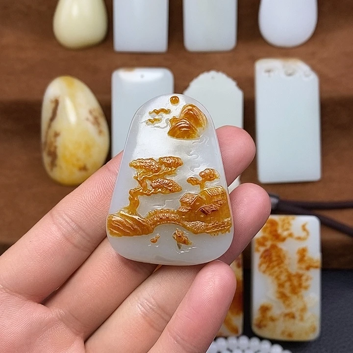 和田玉未镶嵌颈饰