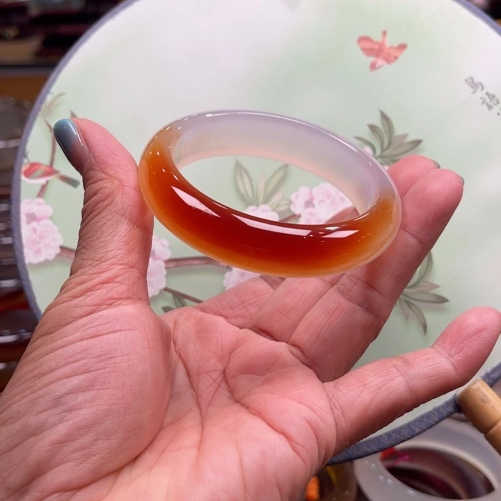 手镯玛瑙/玉髓未镶嵌