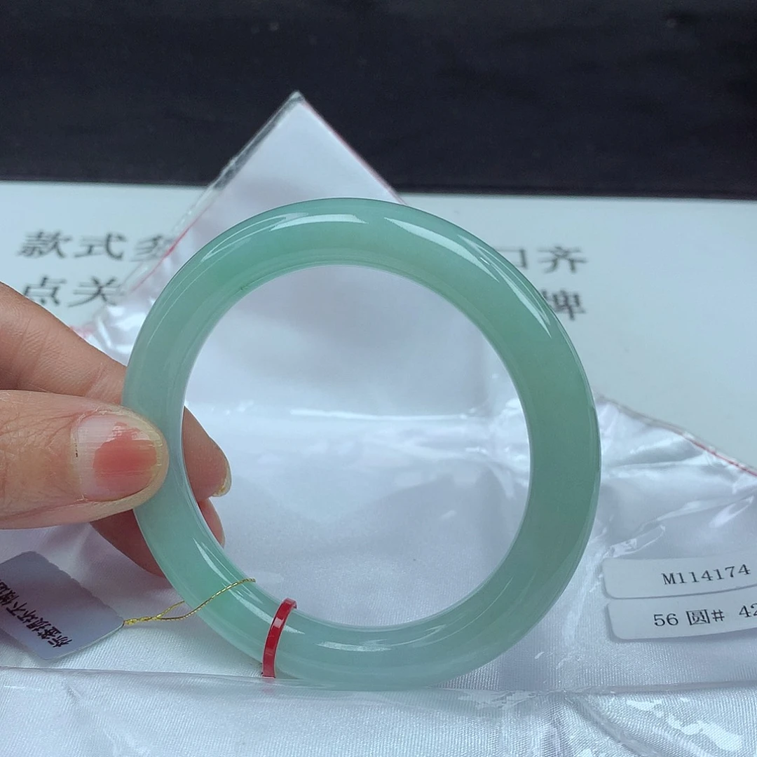 翡翠手镯未镶嵌56圈4174